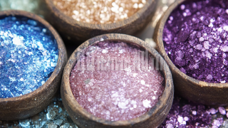 Understanding the Differences Between Natural and Synthetic Pearlescent Pigments