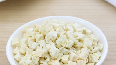 air dried dehydrated apple dices.jpg