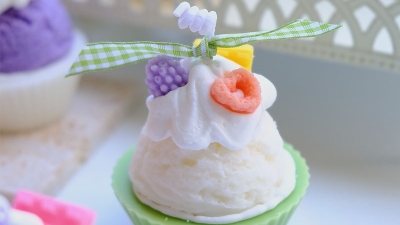 Dessert Shape Aromatherapy Candle Gift Box Lovely Romantic Female Gift (6).jpg