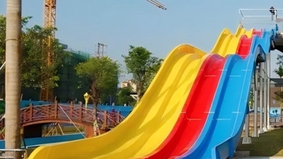 3lanes rainbow slide.jpg