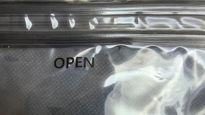Low temperature PE double track vacuum zipper Vacuumable (3).jpg