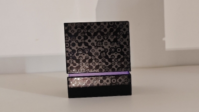 customized cardboard box with apparent spot UV finishing 1.jpg