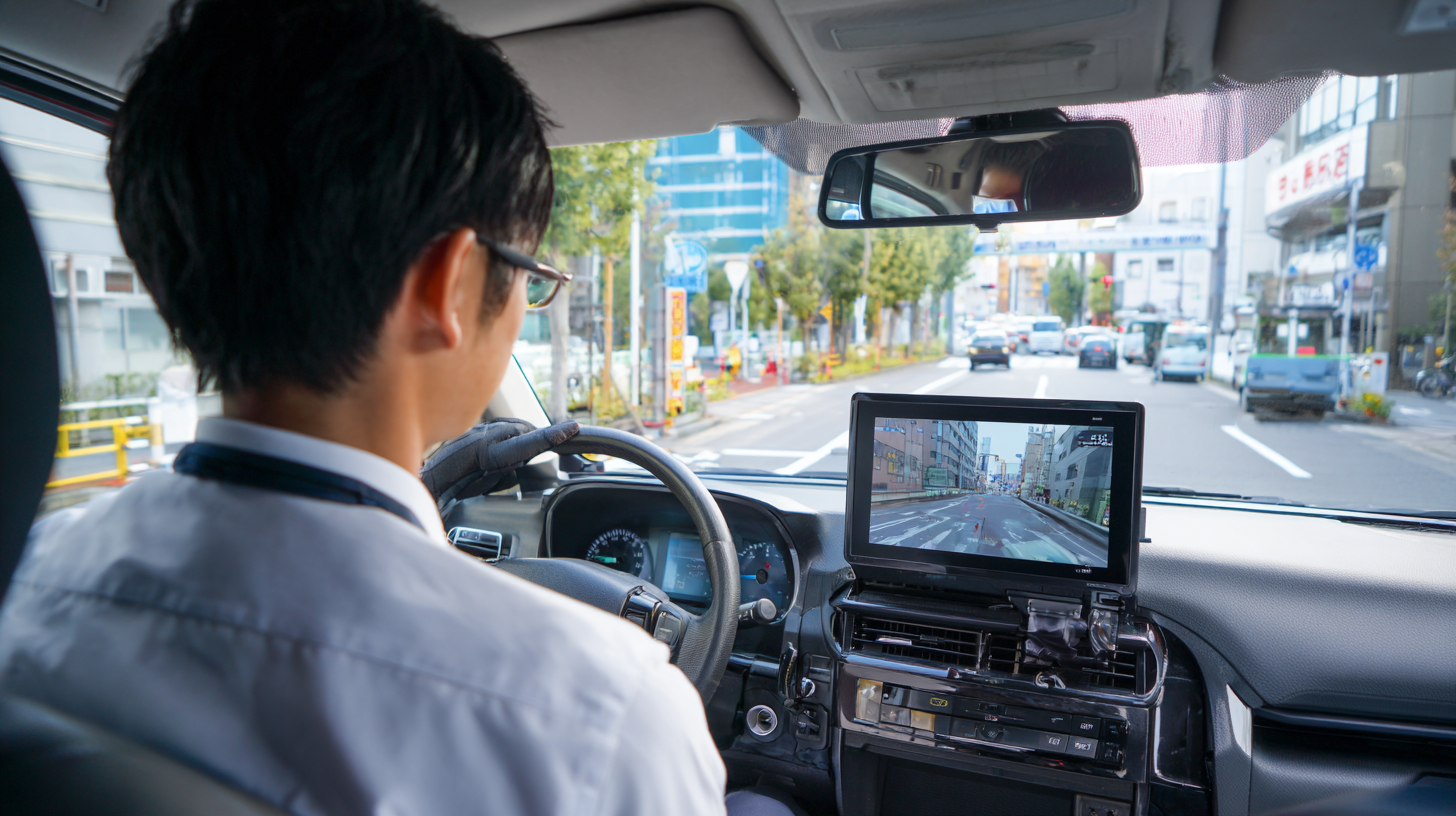 Navigating Challenges in Implementing the Best Driver Behaviour Monitoring Systems