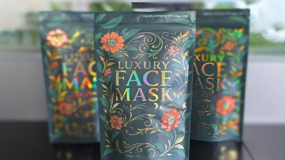 800X510 face mask pouches.jpg