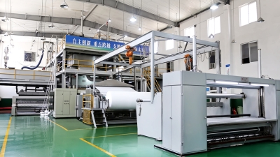 PP-Spunbond-Nonwoven-Fabric-Making-Machine2.jpg