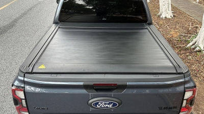 hard-type-aluminum-alloy-manual-roller-shutter-cover-waterproof-roll-up-tonneau-cover-tk-07-1-1.jpg