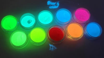 phosphorescence pigment.jpg