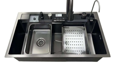 kitchen sink 1.jpg