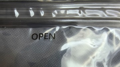 Low temperature PE double track vacuum zipper Vacuumable (3).jpg
