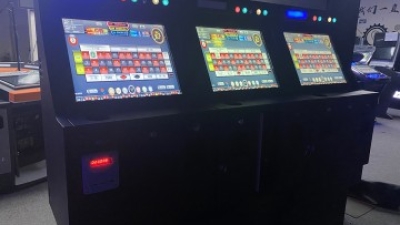 Dominican Popular Wall Roulette 3 Player Video Game G5 Lucky 23  ( (5).JPG