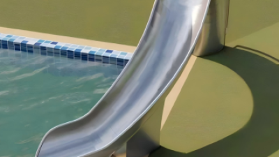 back yard water slide factory in china.png