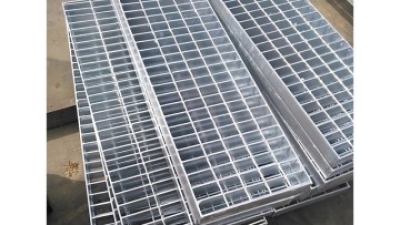 Drainage Cover Serrated Metal Walkway Heavy Duty Steel Grating (1).jpg
