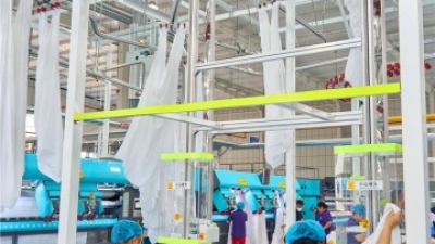 Hanging Storage Spreading Feeder.jpg