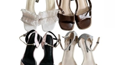 used sandals for lady.jpg