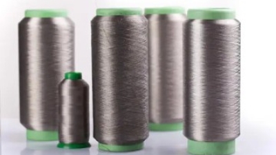 Silver coated polyamide conductive yarn.jpg