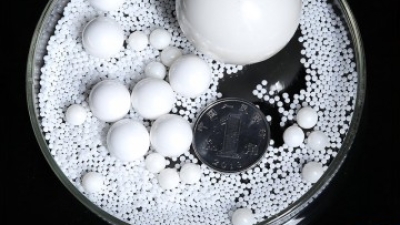 Zirconia-Bead2.jpg