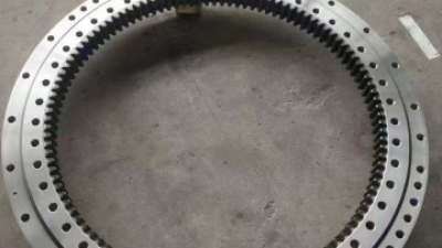 CAT-Excavator-CAT330B-Slewing-Ring-114-14341.jpg