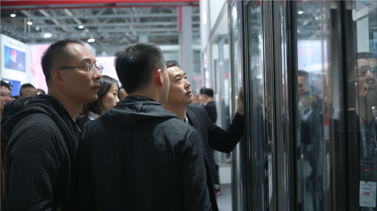 Exploring Market Trends for Glass Doors at the 138th Canton Fair 2025 in China