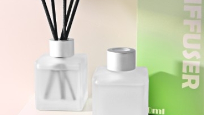 Reed Diffuser Set Gift Glass Bottle Reed Stick Home Fragrance (4).jpg