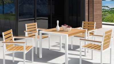 small patio table and chairs (1).jpg