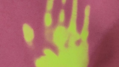 thermochromic fabric.jpg
