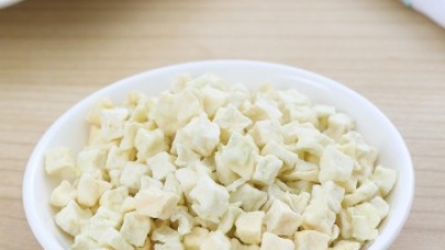 air dried dehydrated apple dices.jpg