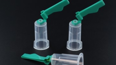 Safety Venipuncture Needle Holder