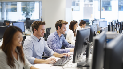 Maximizing Productivity: The Impact of Wide Monitor Screens on Work Efficiency
