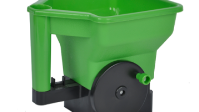 How to Choose the Best Soil Spreader for Your Gardening Needs