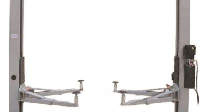 Powerful and Safe TWO Post Car Lift with Dual Hydraulic Chain-over Cylinders (1).jpg