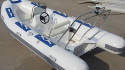 Ilife-Small-Fiberglass-Hull-Rib-Rigid-Boats1.jpg