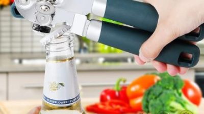 Can Opener with Multifunctional Bottles Opener