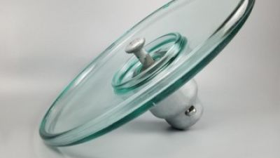 Aerodynamic glass insulator -1.jpg