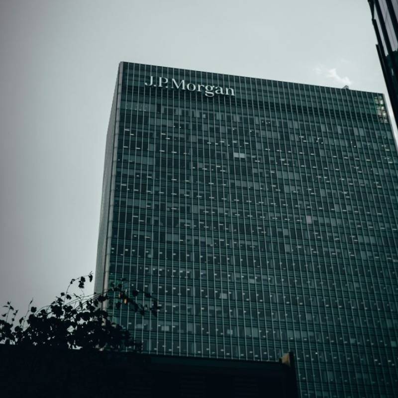 JPMorgan Tracks Employee AI Usage at Work What You Need to Know