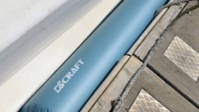 long-cylindrical-marine-fenders-on-yacht-hull 2.png