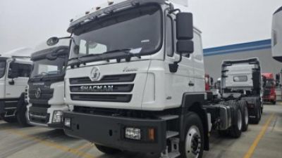 Shacman-F3000-6x4-Tractor-Truck---Heavy-Duty-Prime-Mover-for-Reliable-Long-Haul-Logistics1.jpg