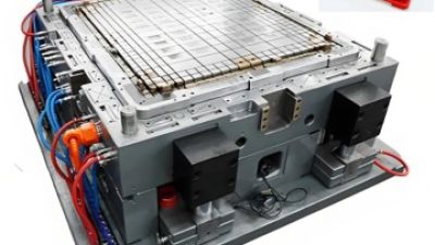 Injection-Molded-Flat-Plastic-Pallet-–-Heavy-Duty,-Hygienic-&-Stackable-for-Logistics-&-Warehousing.jpg