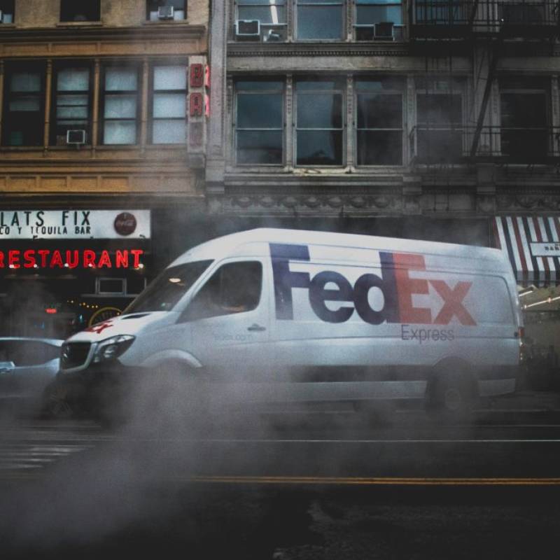 How FedEx Uses AI to Improve Package Tracking and Returns Management
