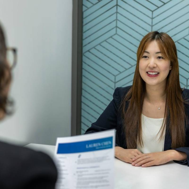 McKinsey Uses AI Chatbot for Graduate Recruitment Process in 2026