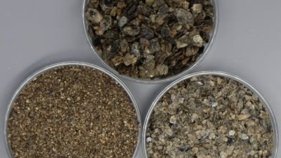 vermiculite-flakes.JPG