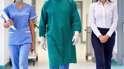 Como escolher o uniforme de saúde adequado?