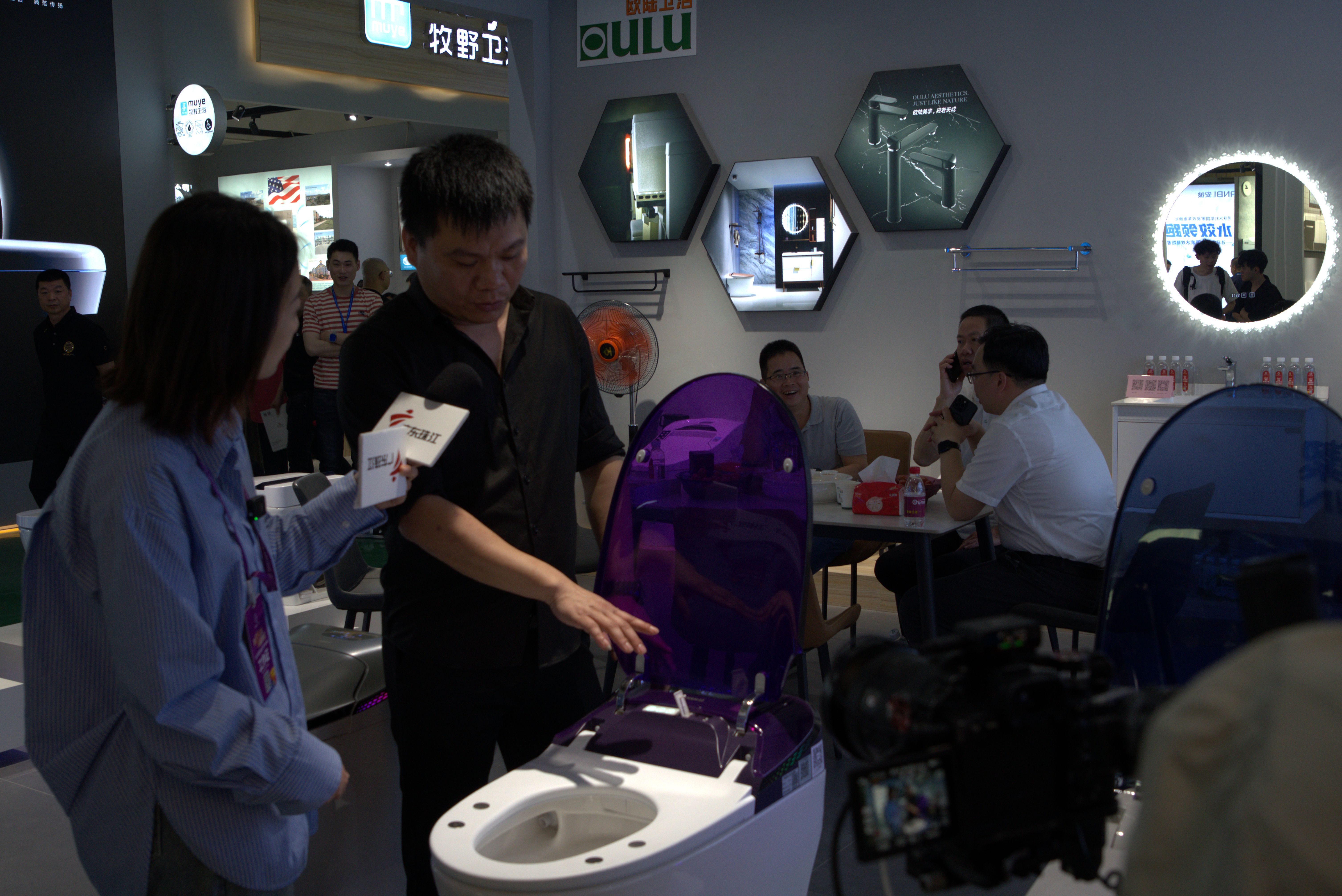 OULU Sanitary Ware Shines at Chao'an Intelligent Sanitary Ware Exhibition, Demonstrating Innovative Strength