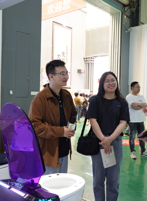 OULU Sanitary Ware Makes an Appearance at Foshan Sanitary Ware Exhibition, with Smart New Products Garnering Attention