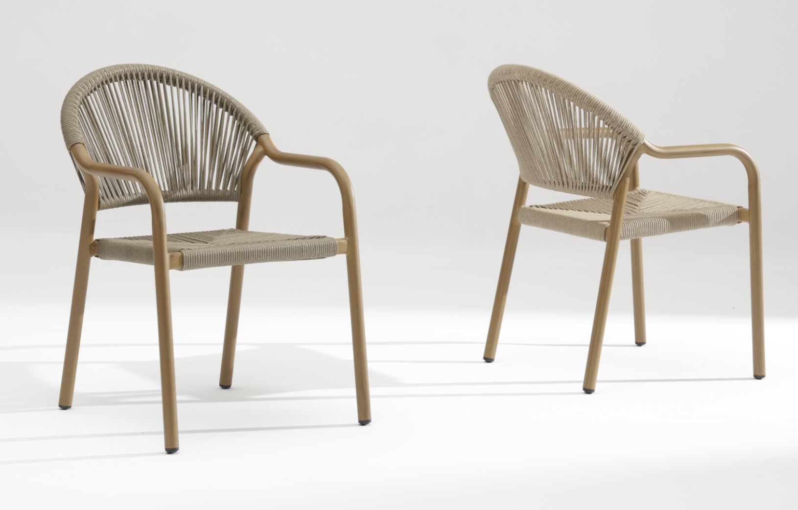 PE Rattan vs Rope Furniture