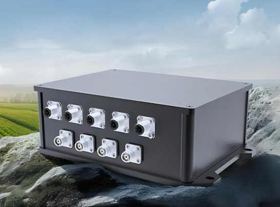 Autonomous navigation interface displaying path planning and RTK precision tracking