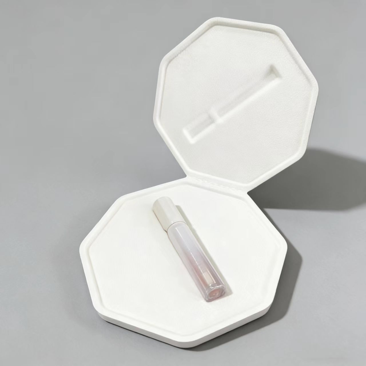 Sustainable Molded Fiber Clamshell Box for Lip Balm & Skincare