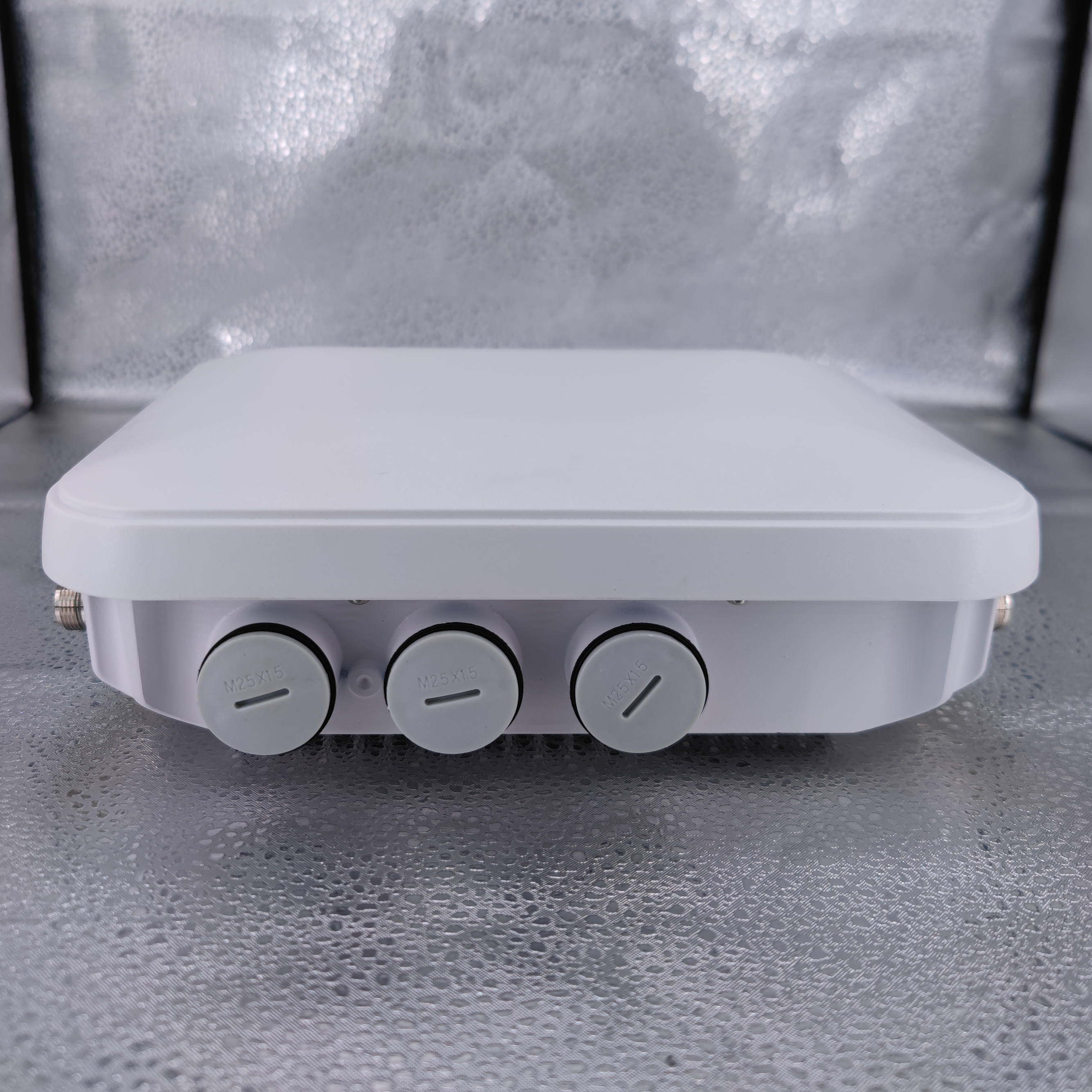 A2700 Outdoor 5G WiFi7 BE12.2G AP