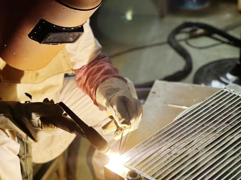 Argon Arc Welding: The Precision Driving Force Behind High-Performance Heat Exchanger Manufacturing