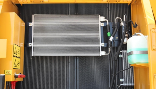 Radiator in excavator