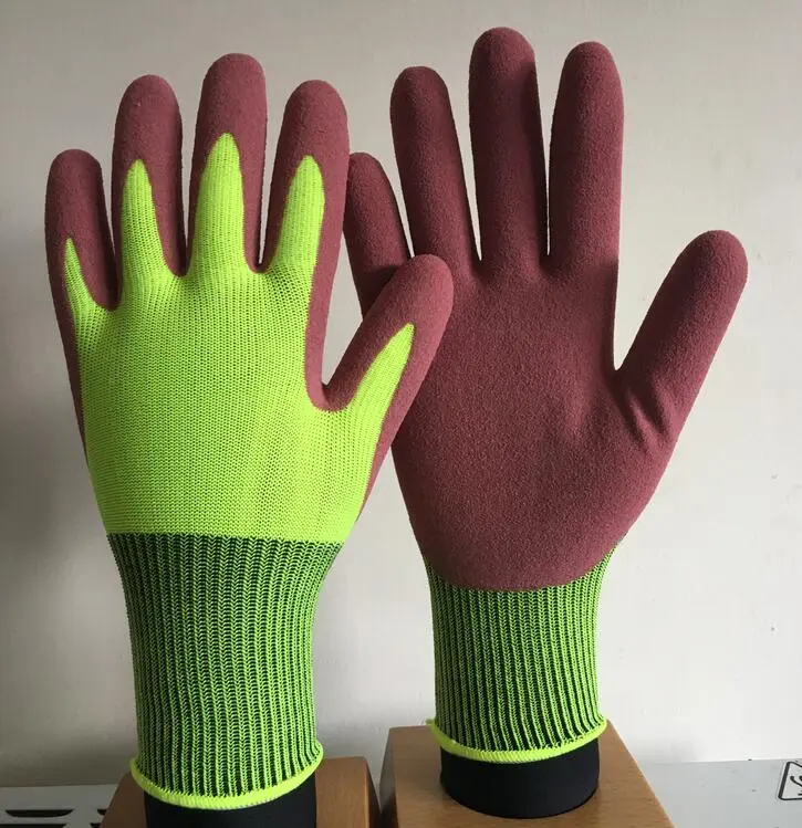 Перчатки для садоводства